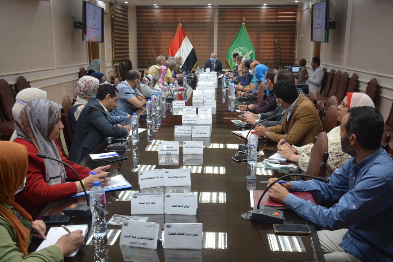 محافظ القليوبية يناقش سبل التعاون مع هيئة التخطيط العمراني 