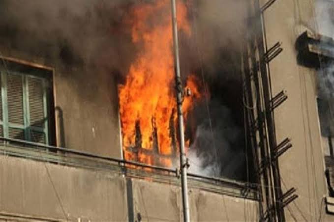 مصرع 3 أشخاص في حريق شقة سكنية بشبرا الخيمة