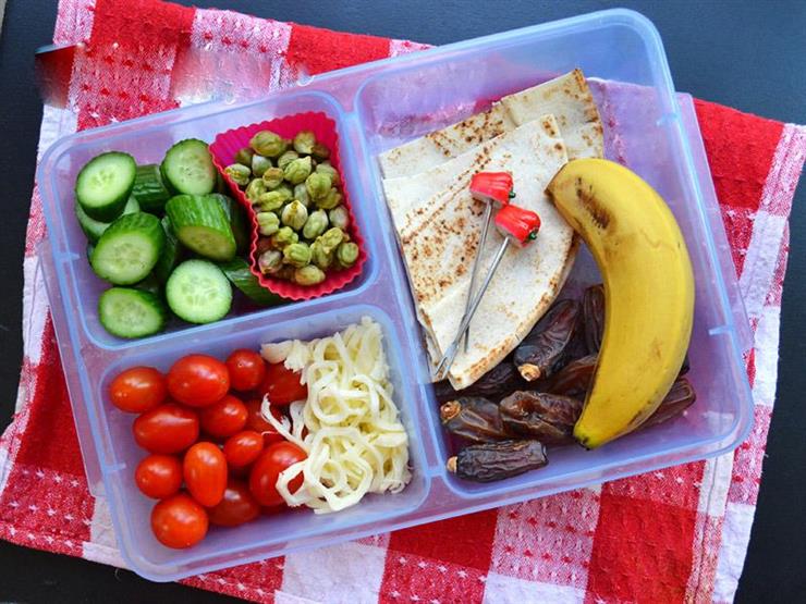 صحة أولادك تبدأ ب " اللانش بوكس "  ..خطوات وأفكار سهلة وصحية