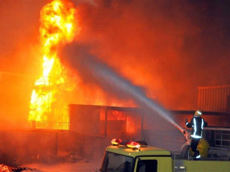 الدفع بـ 9 سيارات إطفاء للسيطرة على حريق بمصنع "أبو حوا" بقليوب