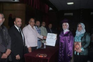 "من زرع حصد " شبان بنها تكرم المتفوقين بالقسم العربي