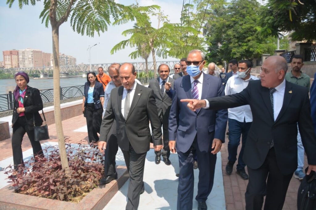 صور .. محافظ القليوبية يفتتح المرحلة الثانية من ممشى أهل مصر على كورنيش مدينة بنها