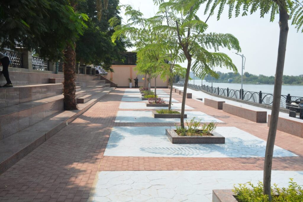 صور .. محافظ القليوبية يفتتح المرحلة الثانية من ممشى أهل مصر على كورنيش مدينة بنها