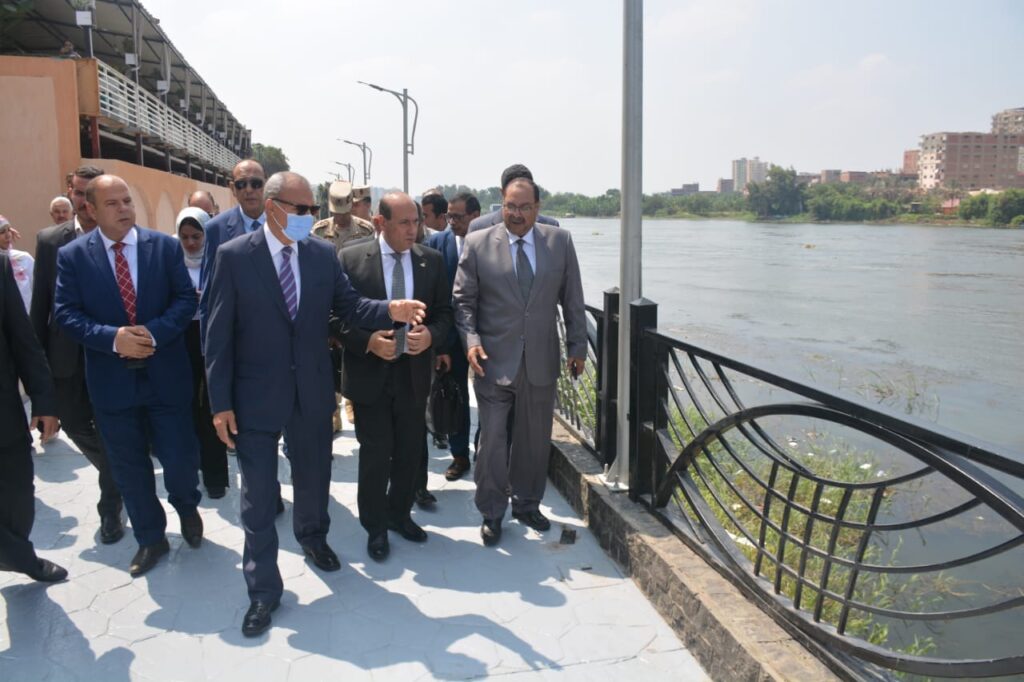 صور .. محافظ القليوبية يفتتح المرحلة الثانية من ممشى أهل مصر على كورنيش مدينة بنها