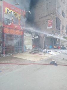 عاجل - السيطرة على حريق بمعرض مهرجان التسوق بشبرا الخيمة