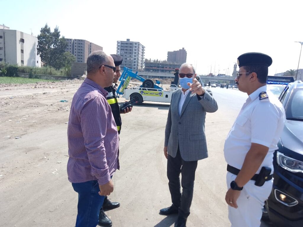 محافظ القليوبية يتفقد شوارع مدينتي شبرا الخيمة والخصوص لمتابعة أعمال النظافة والإشغالات محافظ القليوبية يتفقد شوارع مدينتي شبرا الخيمة والخصوص لمتابعة أعمال النظافة والإشغالات