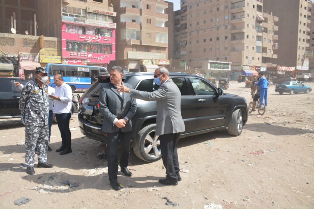 بدعم من 10 مُدن .. محافظ القليوبية يُتابع أعمال إزالة الإشغالات ورفع القمامة بمدينة شبرا الخيمة