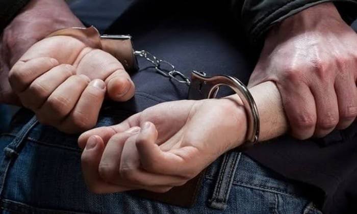 ضبط شخص انتحل صفة أنثى لاستدراج الفتيات وابتزازهن بالقليوبية