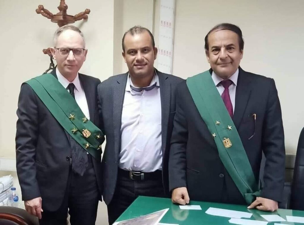 الصحفي صلاح حسني يهنئ رئيس محكمة الجنايات وأمن الدولة العليا