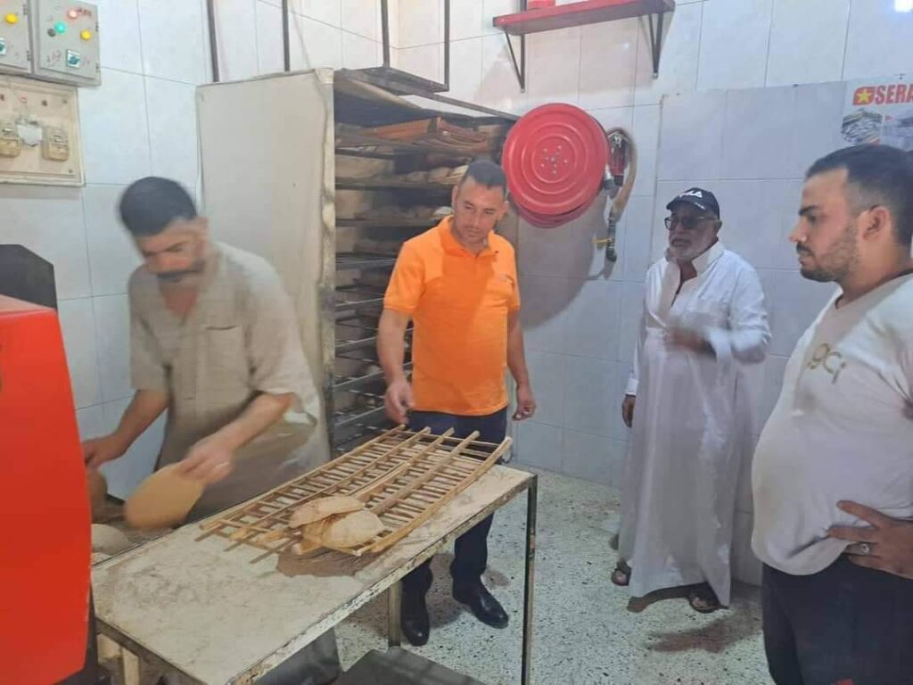 نائب رئيس مدينة كفر شكر يفاجئ المخابز ويحرر مخالفات لصالح الدولة والمواطنين نائب رئيس مدينة كفر شكر يفاجئ المخابز ويحرر مخالفات لصالح الدولة والمواطنين