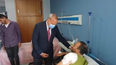 في لافتة إنسانية.. محافظ القليوبية يطمئن على رئيس مباحث القناطر الخيرية