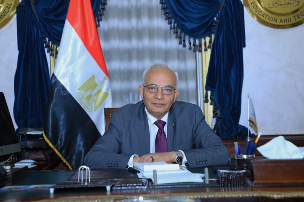 وزير التربية والتعليم يصدر قرارًا بشأن نظام التقييم لصفوف النقل من الصف السادس الابتدائي وحتى الصف الثاني الثانوي