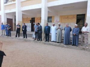 توفى خلال اليوم الدراسي .. طلاب مدرسة تصفا الابتدائية يقفون دقيقة حداد على روح مدير المدرسة
