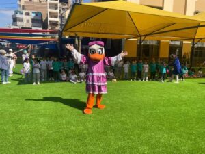 " ماشا وبطوط " ..يشاركون شبان بنها احتفالات بدء العام الدراسي