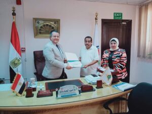 مستشفيات جامعة بنها تكرم العاملين الذين أتموا سن المعاش