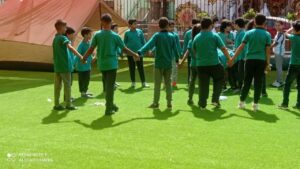 " افرح من قلبك " ..احتفالات مدارس لشبان العالمية ببنها بطلابها