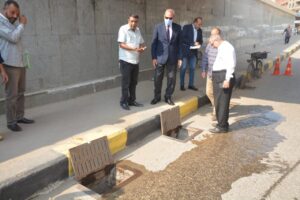 محافظ القليوبية يتفقد عددًا من الأنفاق للتأكُد من جاهزيتها لشفط مياه الأمطار