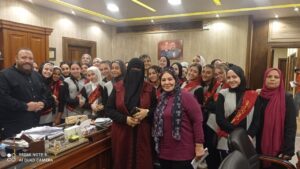 شبان بنها داخل حلواني الرفاعي