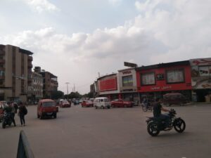 صور - شاهد كسوف الشمس بشوارع القليوبية