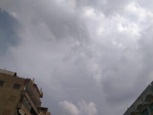 صور - شاهد كسوف الشمس بشوارع القليوبية