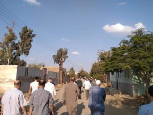 صور - تشييع جثمان مدرس لقي مصرعه أثناء الشرح في مدرسة بشبرا