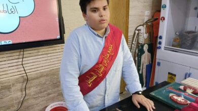 الطالب أحمد محمد يبتكر جهاز لمساعدة المرضى على تذكر الأشياء الطالب أحمد محمد يبتكر جهاز لمساعدة المرضى على تذكر الأشياء