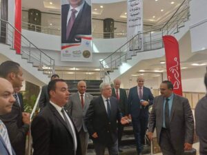 صور - وزير التعليم العالي يوضح تفاصيل النظام الدراسي بالجامعة الأهلية بالعبور