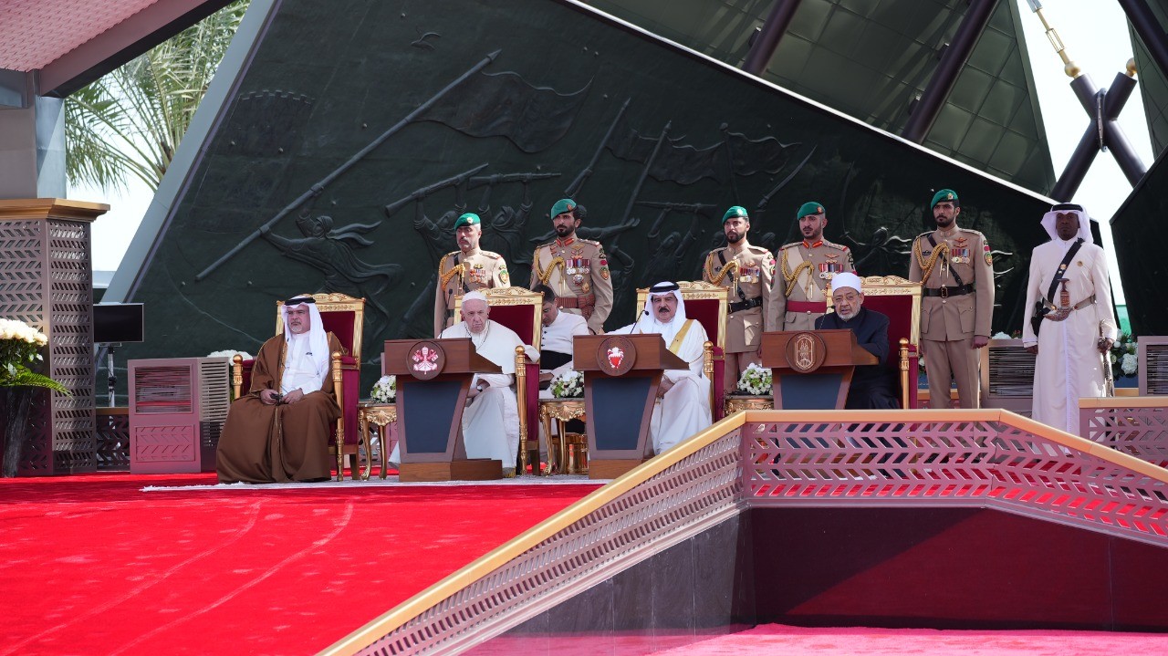 شيخ الأزهر يدعو إلى إحلال نظرية «التَّعارف الحضاري» بدلًا من «صراع الحضارات»