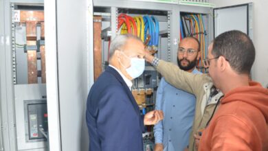 بعد انقطاع الكهرباء .. محافظ القليوبية: تركيب لوحة تحكم الكهرباء الجديدة مستشفى بنها التعليمي