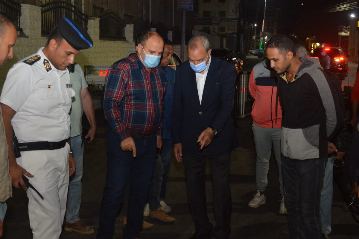 محافظ القليوبية يتفقد أعمال الرصف النهائية لشارع المرور والشارع خلف شرطة النجدة بمدينة بنها محافظ القليوبية يتفقد أعمال الرصف النهائية لشارع المرور والشارع خلف شرطة النجدة بمدينة بنها