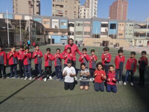 يوم للمرح بين طلاب شبان بنها والمعلمون