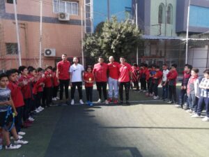 يوم للمرح بين طلاب شبان بنها والمعلمون