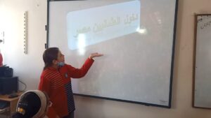 الطالب الاستاذ.. استراتيجية جديدة لتعليم الطلاب بشبان بنها