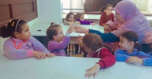 شبان بنها تطبق المنهج الجديد  محور  من أكون