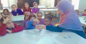 شبان بنها تطبق المنهج الجديد  محور  من أكون