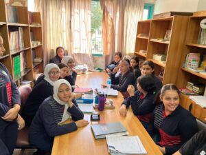 شبان بنها تنظم زيارة ميدانية إلى الهلال الأحمر المصرى