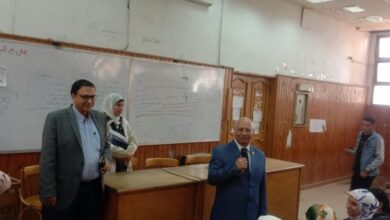 صور .. رئيس جامعة بنها يواصل جولاته ويتفقد 5 كليات لمتابعة سير العملية التعليمية