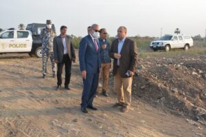 محافظ القليوبية يتابع مشروعات الطرق والكباري والرصف بمدينة بنها