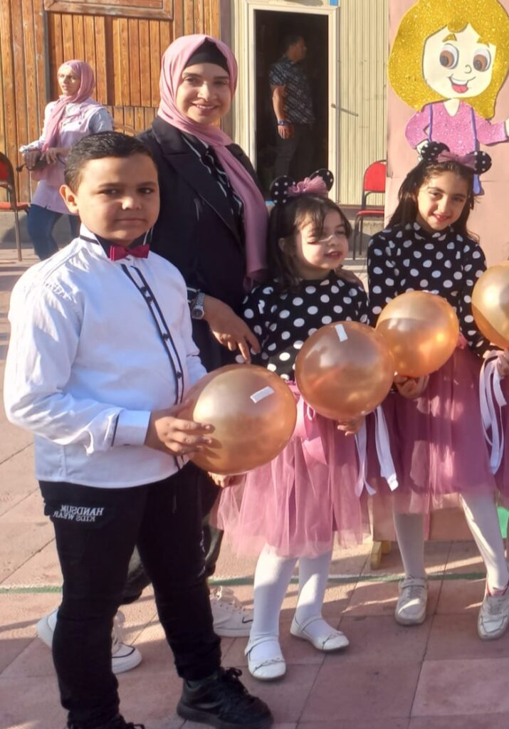 عبد الرحمن  نجم مبدع في احتفالات  اعياد الطفولة 
