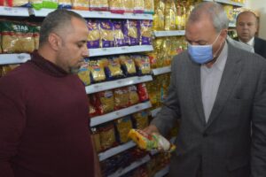 محافظ القليوبية يتفقد السلاسل التجارية للتأكد من تواجد السلع الغذائية وبيعها بالأسعار المناسبة