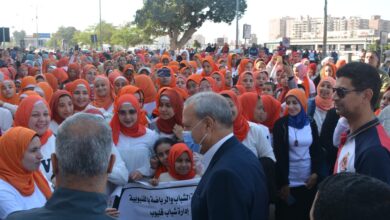 محافظ القليوبية يتقدم مسيرة الشباب والرياضة لمناهضة العنف ضد المرأة محافظ القليوبية يتقدم مسيرة الشباب والرياضة لمناهضة العنف ضد المرأة