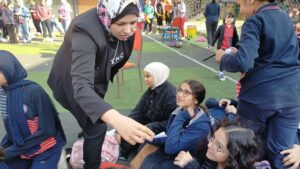 افضل رسمة لبرج ايفل داخل مجمع مدارس الشبان العالمية ببنها