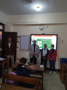 مدير مجمع شبان بنها يتابع سير العملية التعليمية