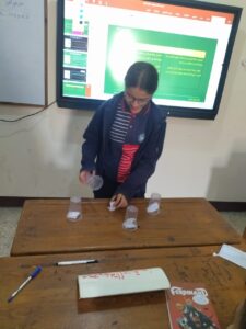 مدير مجمع شبان بنها يتابع سير العملية التعليمية