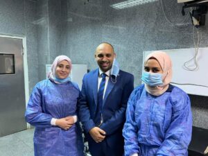 صور - إنقاذ حياة طفل ابتلع حبة "سوداني" بمستشفى بنها الجامعي