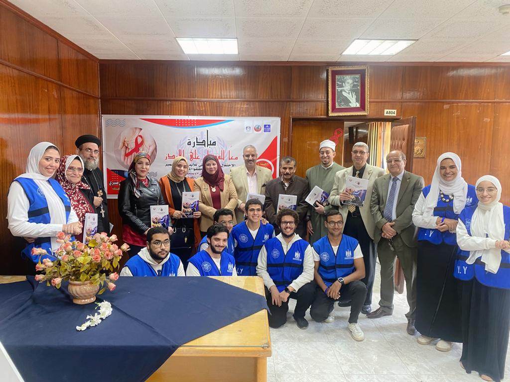 طب بنها تدشن أول نشرة دورية لقطاع خدمة المجتمع والبيئة