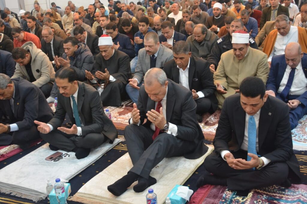 محافظ القليوبية يفتتح المسجد الكبير بقرية الزهويين بمدينة شبين القناطر - صور محافظ القليوبية يفتتح المسجد الكبير بقرية الزهويين بمدينة شبين القناطر - صور