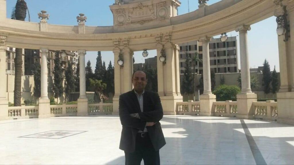  حاتم عامر يكتب ..مجرد رأى لغة الضاد "ترنيمة عشق خالد"