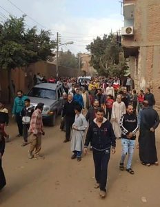 صور - تشييع جثمان الطفل زياد ضحية التليفون بالخانكة