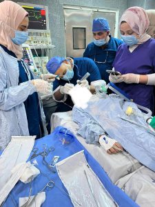 استخراج ورم من الحنجرة .. فريق جراحي يتمكن من إنقاذ طفل بمستشفى بنها الجامعي